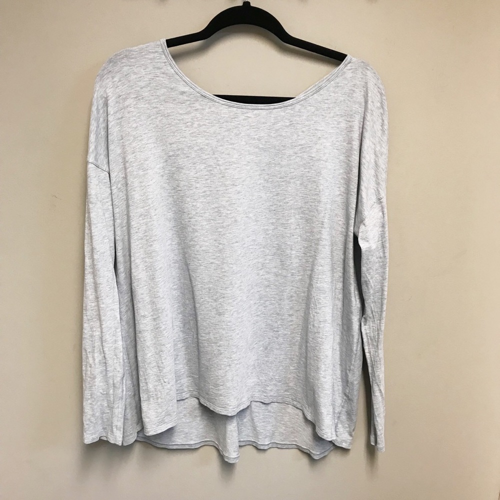 LULULEMON Long Sleeve, open back T-shirt. SZ 8